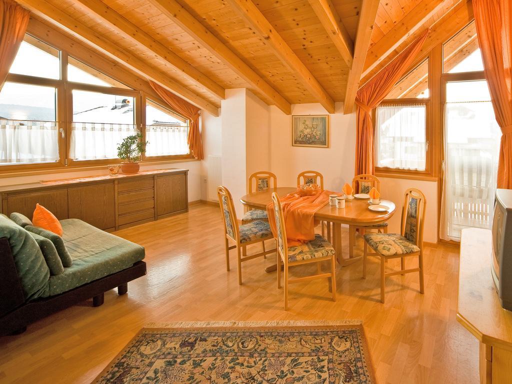 Appartements Erika Falzes Esterno foto